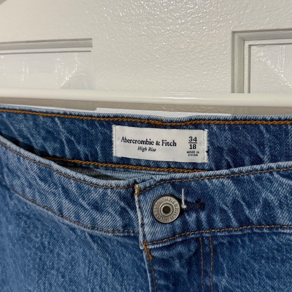 Abercrombie & Fitch High Rise Denim Midi Skirt Blue Front Slit Size 34/18 - Picture 3 of 3
